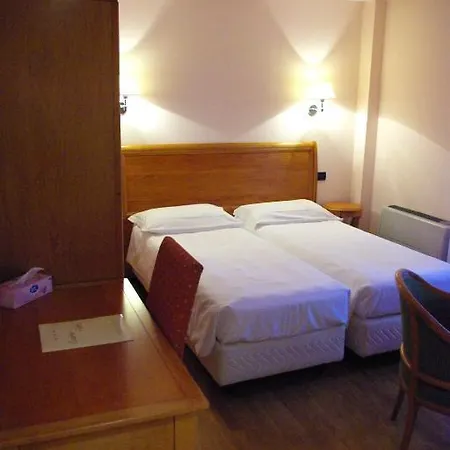 Center Hotel-3